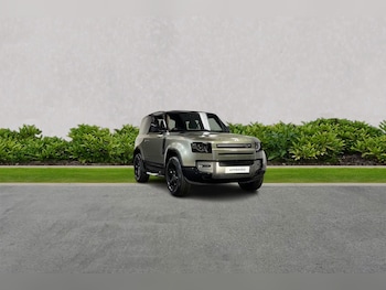 Used Land Rover Defender 2023 for sale - 75907899: Photo