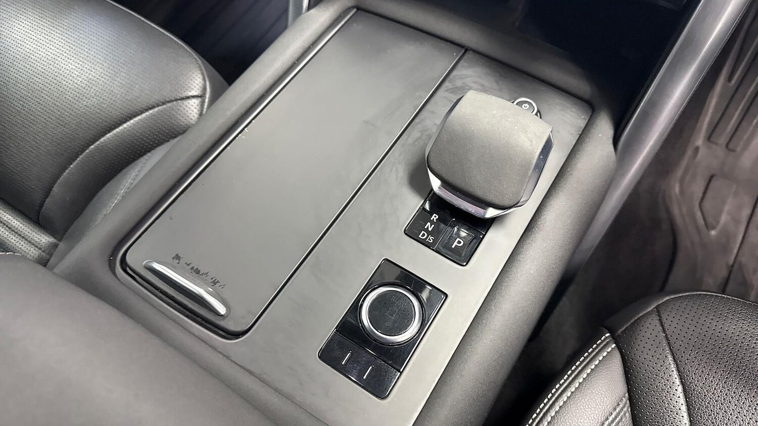 Used Land Rover Discovery 2023 for sale - 76268243: Photo 13