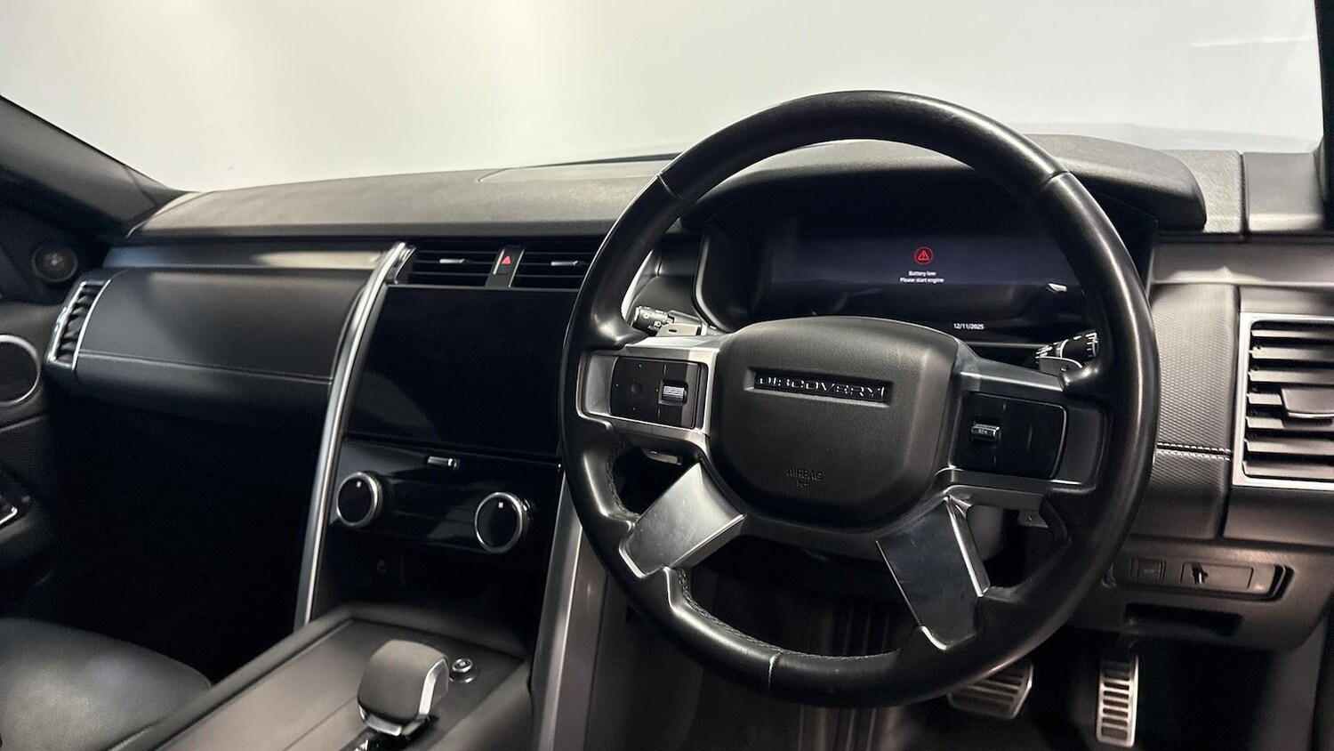 Used Land Rover Discovery 2023 for sale - 76268243: Photo 15