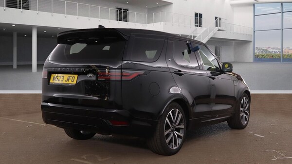 Used Land Rover Discovery 2023 for sale - 76268243: Photo 4