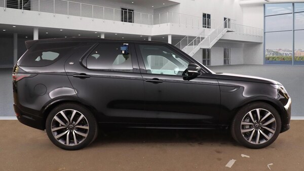 Used Land Rover Discovery 2023 for sale - 76268243: Photo 5