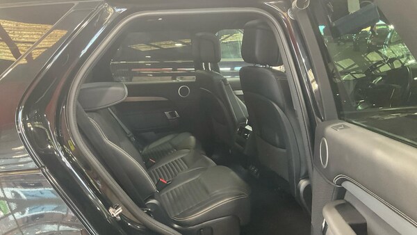 Used Land Rover Discovery 2023 for sale - 76268243: Photo 8