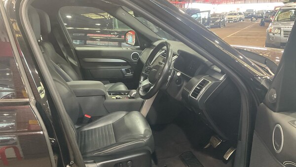 Used Land Rover Discovery 2023 for sale - 76268243: Photo 9