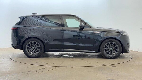 Used Land Rover Range Rover Sport 2024 for sale - 76149513: Photo 2