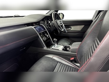 Used Land Rover Discovery Sport 2022 for sale - 79242184: Photo
