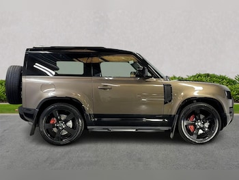 Used Land Rover Defender 2025 for sale - 75962348: Photo
