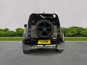 Used Land Rover Defender 2025 for sale - 75962348: Photo