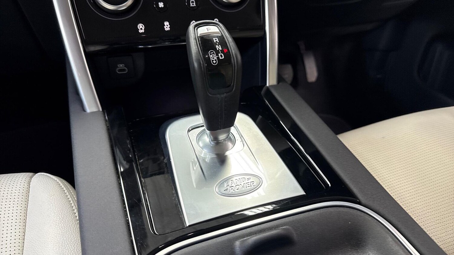 Used Land Rover Discovery Sport 2021 for sale - 78193343: Photo 13