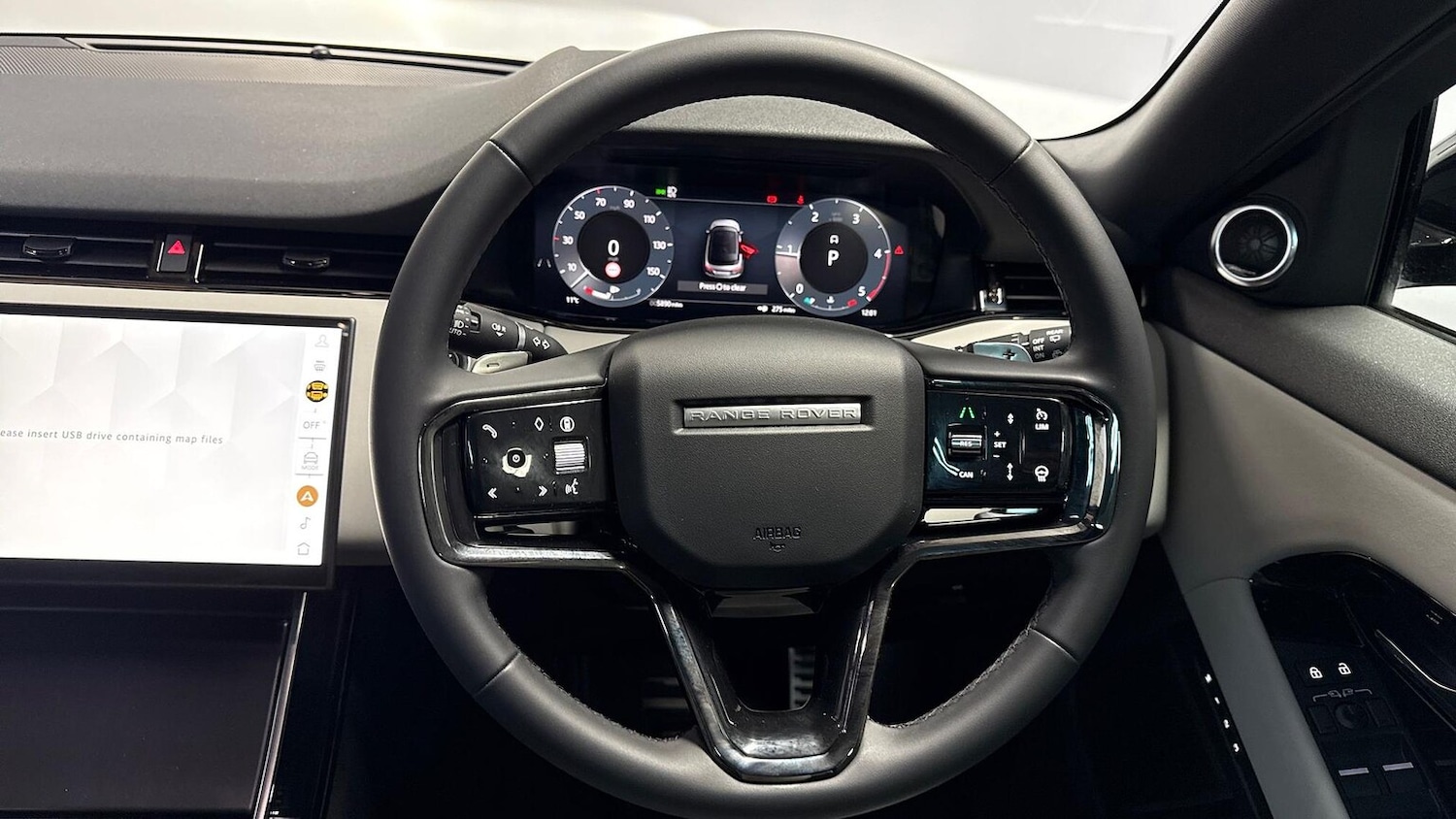 Used Land Rover Range Rover Evoque 2025 for sale - 76736684: Photo 15