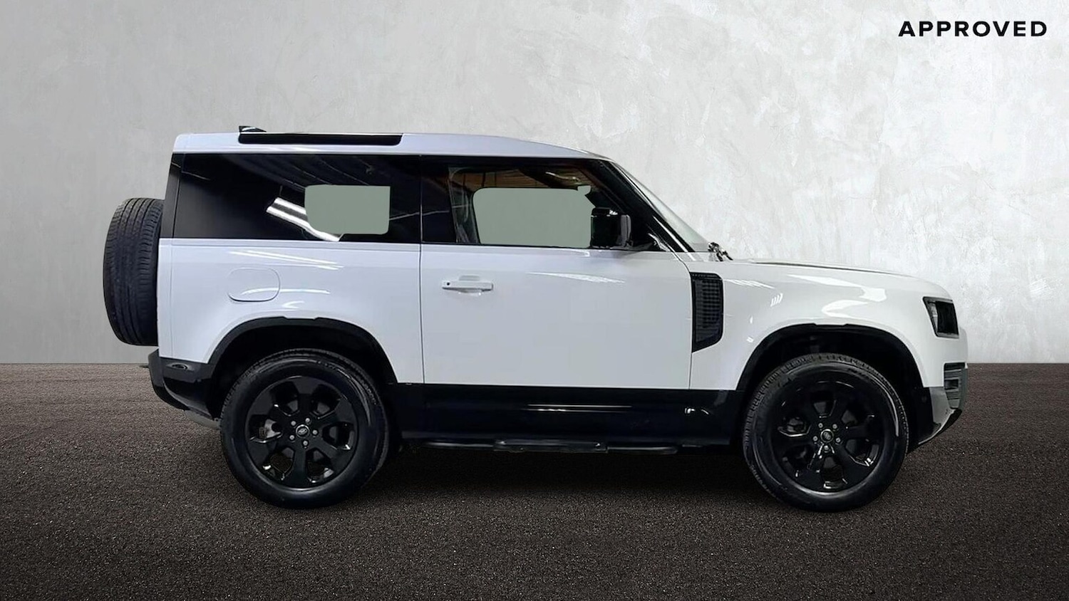 Used Land Rover Defender 2024 for sale - 78193294: Photo 5