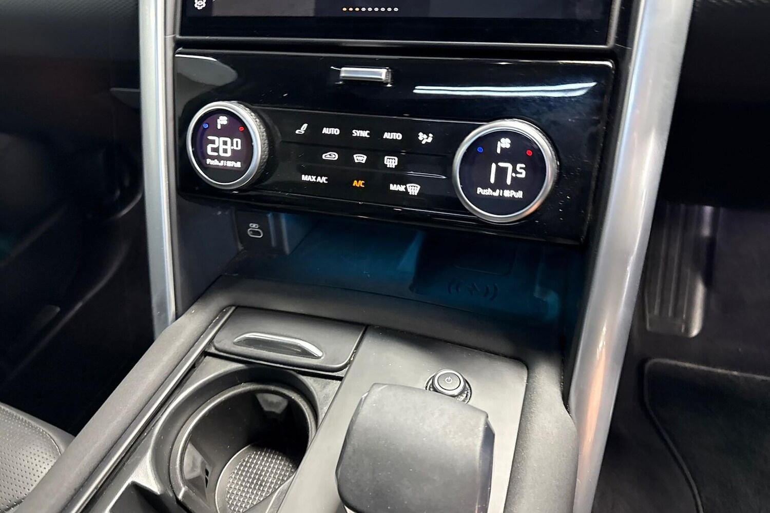 Used Land Rover Discovery 2024 for sale - 77489477: Photo 12