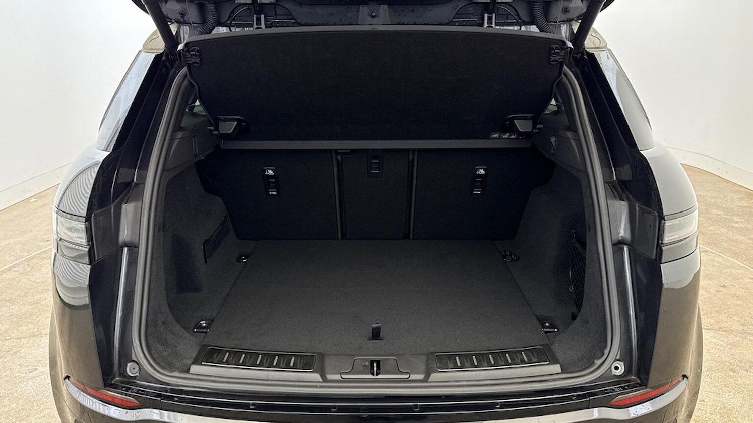 Used Land Rover Range Rover Evoque 2024 for sale - 76565467: Photo 10