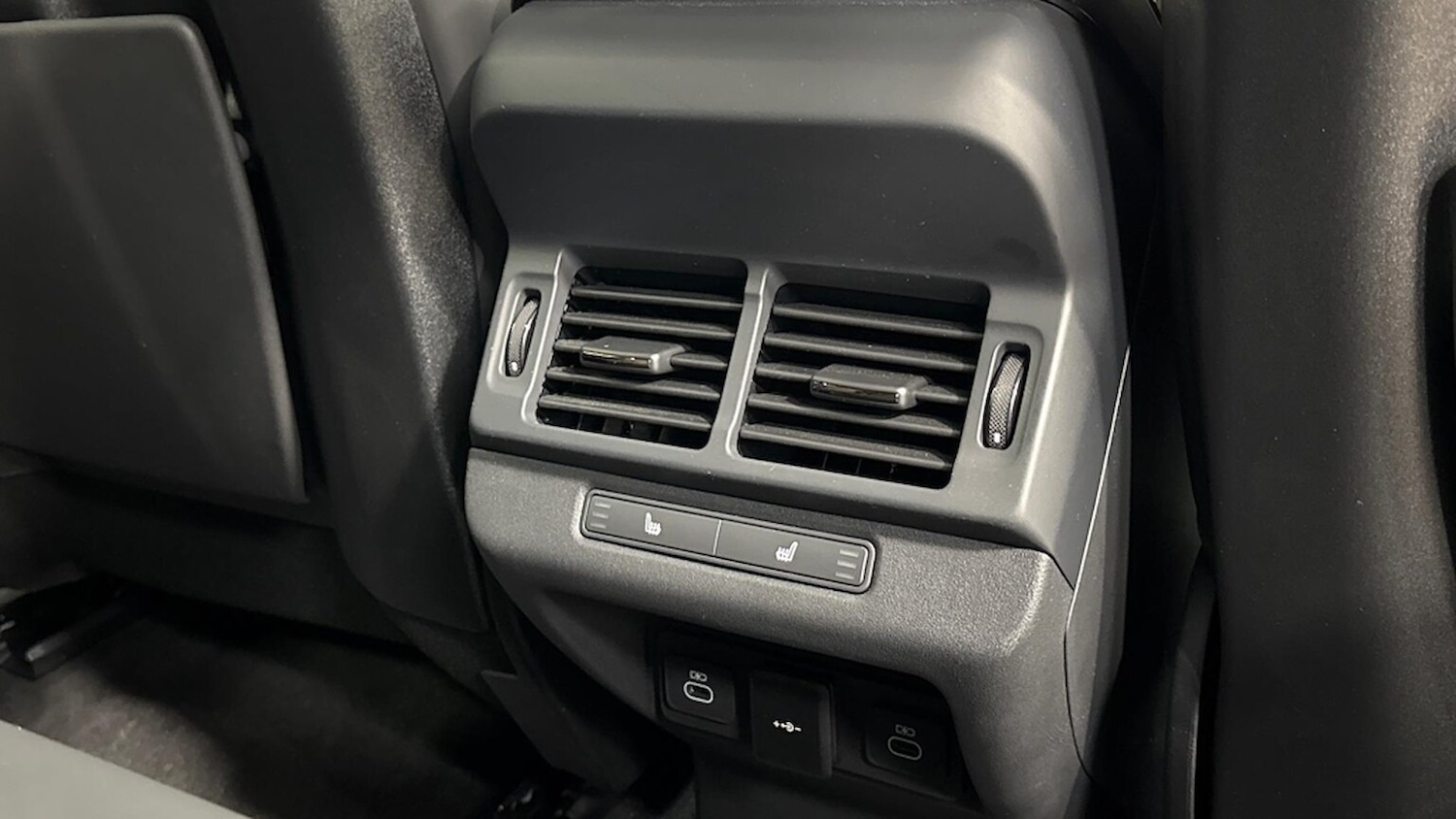 Used Land Rover Range Rover Evoque 2024 for sale - 76565467: Photo 18