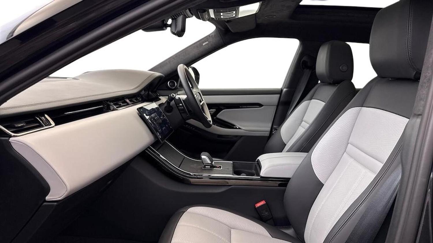 Used Land Rover Range Rover Evoque 2024 for sale - 76565467: Photo 4