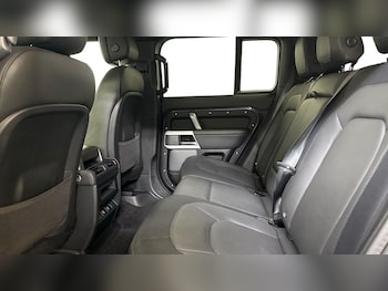 Used Land Rover Defender 2024 for sale - 78310771: Photo