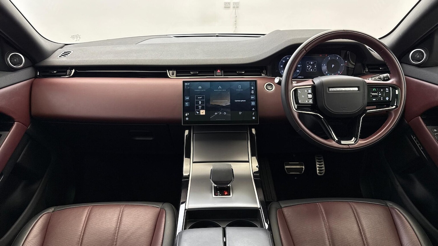 Used Land Rover Range Rover Evoque 2024 for sale - 76517951: Photo 13