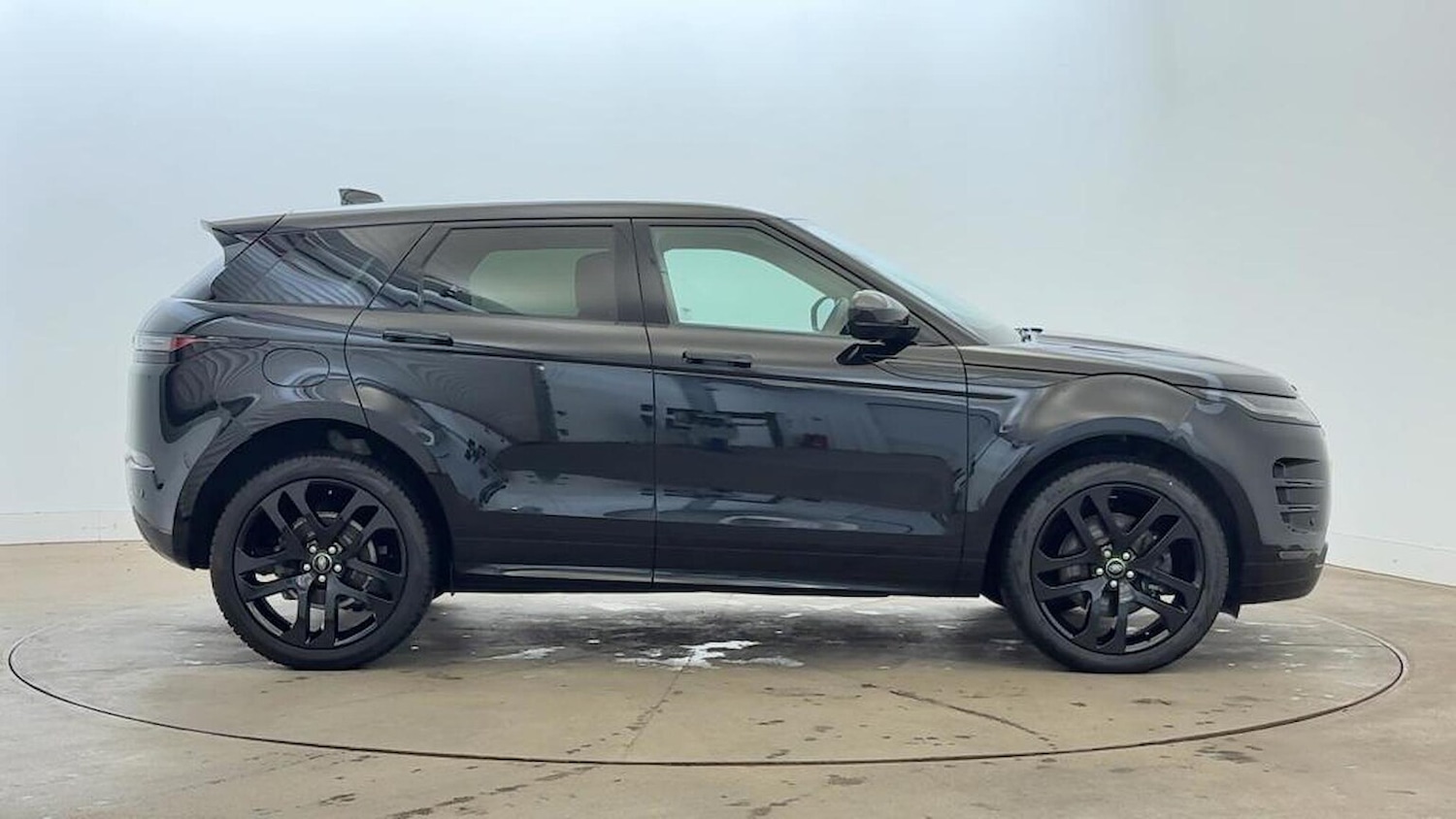 Used Land Rover Range Rover Evoque 2024 for sale - 76517951: Photo 2