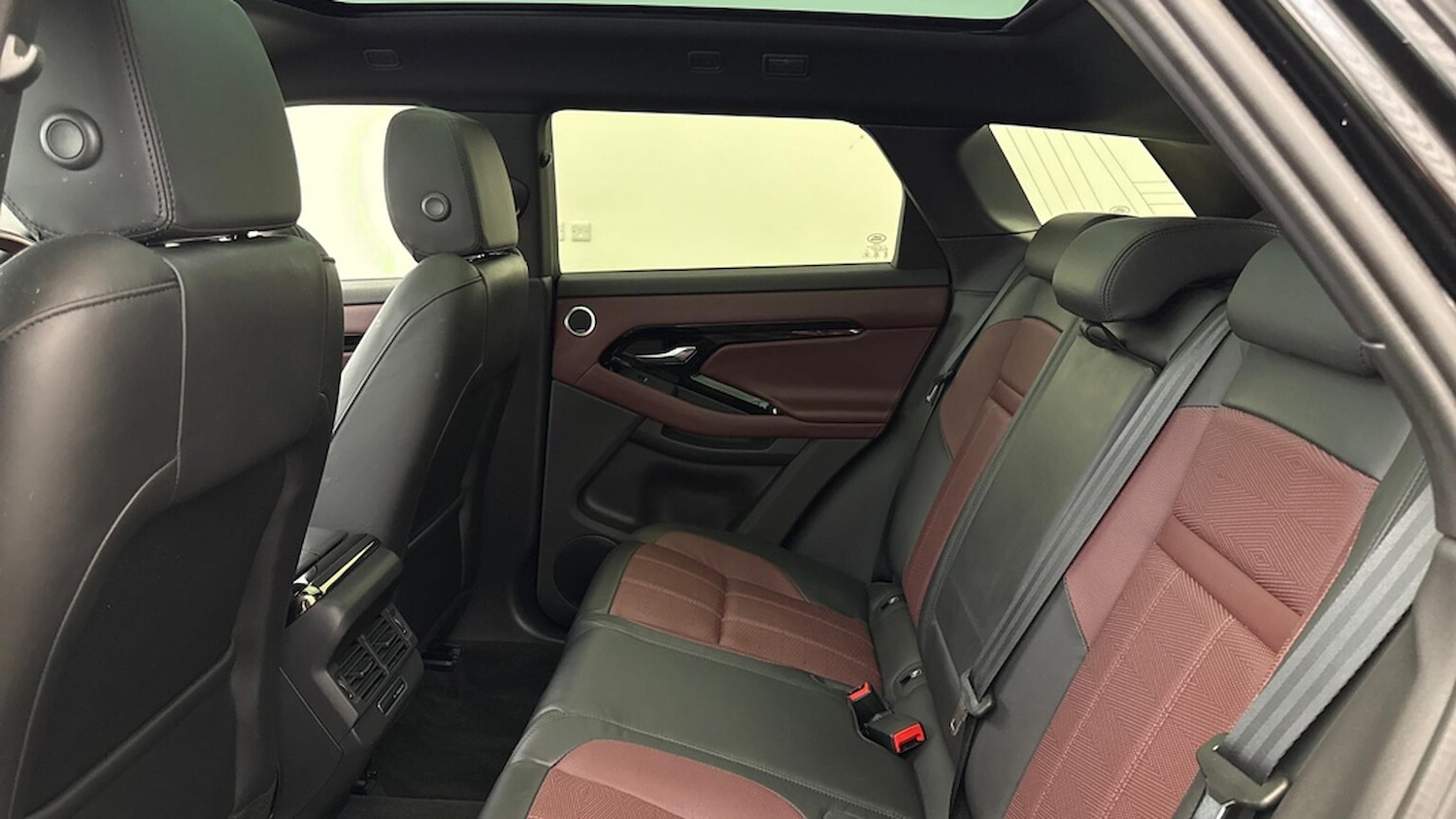 Used Land Rover Range Rover Evoque 2024 for sale - 76517951: Photo 7