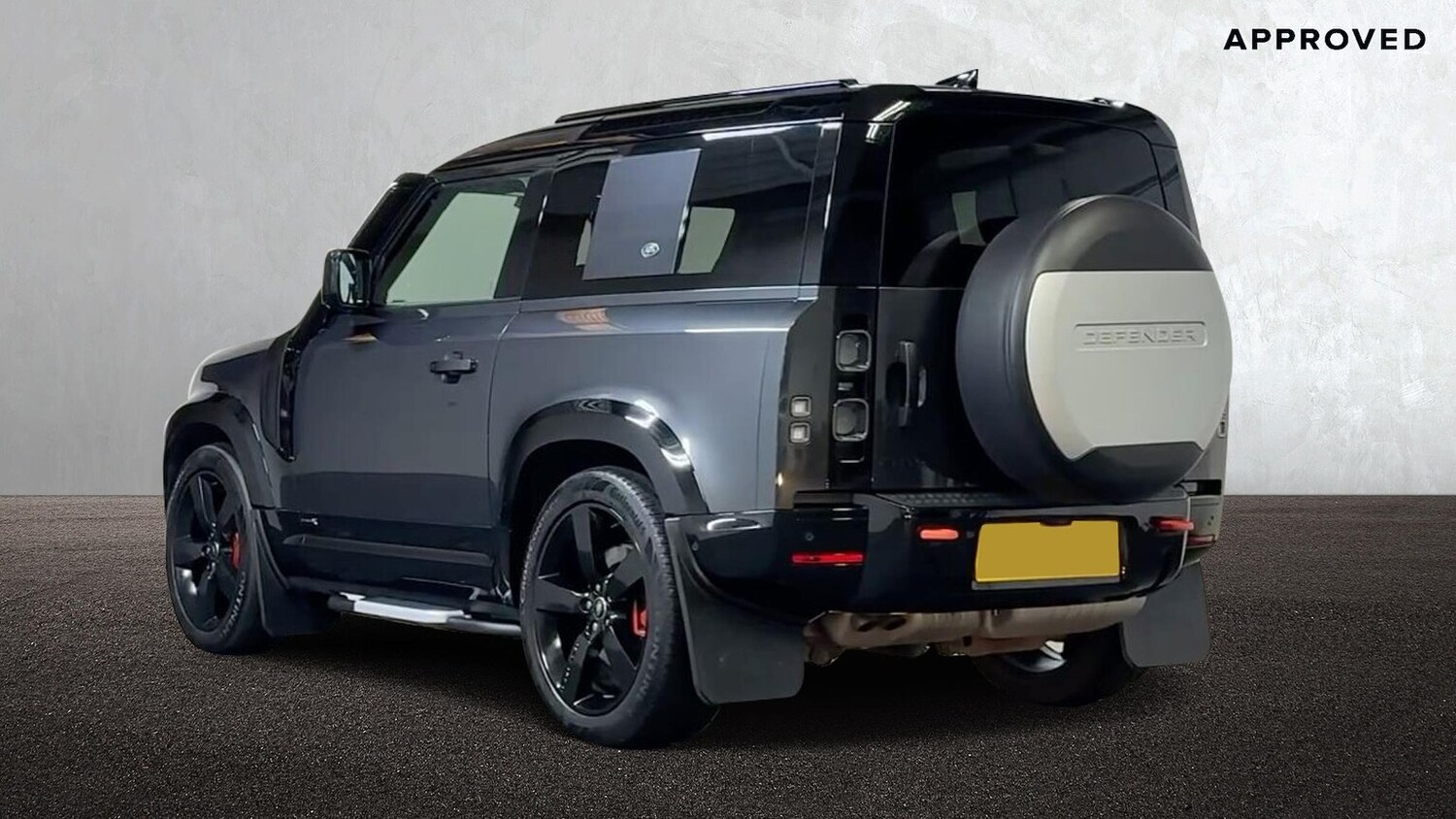 Used Land Rover Defender 2022 for sale - 76860030: Photo 2