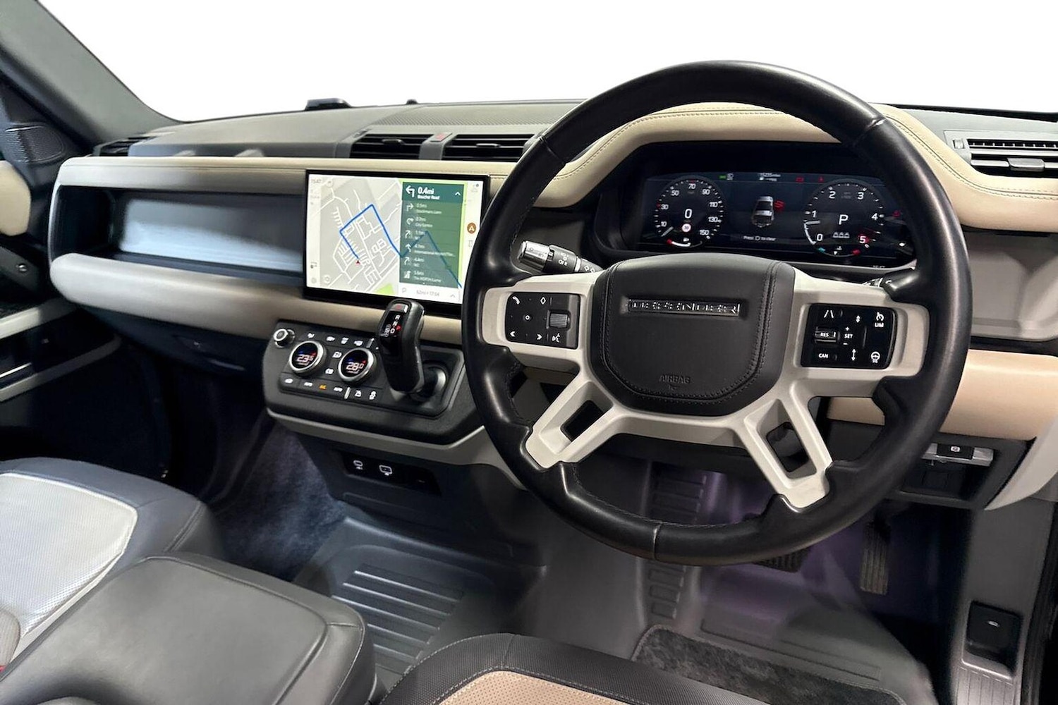 Used Land Rover Defender 2022 for sale - 76412505: Photo 15