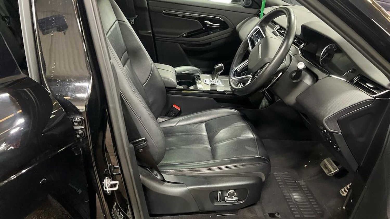 Used Land Rover Range Rover Evoque 2022 for sale - 76532477: Photo 3