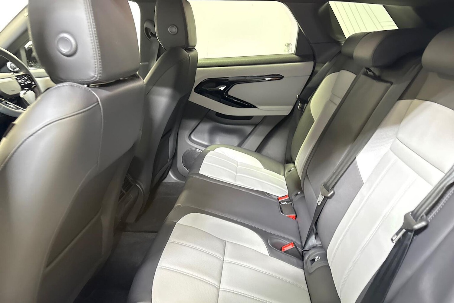 Used Land Rover Range Rover Evoque 2026 for sale - 78191248: Photo 16