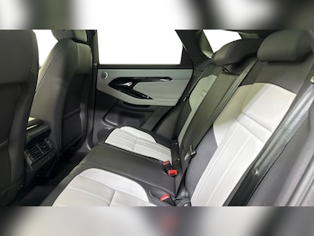 Used Land Rover Range Rover Evoque 2025 for sale - 79410472: Photo