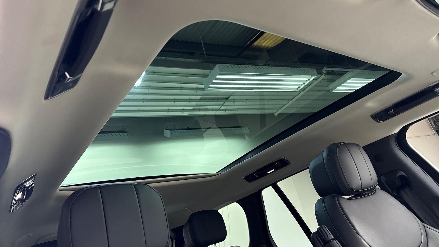 Used Land Rover Range Rover 2025 for sale - 78191120: Photo 22