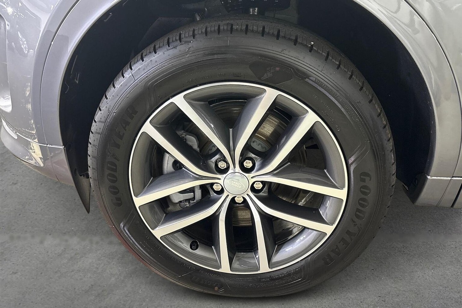 Used Land Rover Discovery Sport 2026 for sale - 78191200: Photo 6