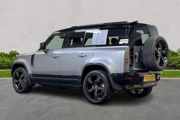 Used Land Rover Defender 2022 for sale - 76198425: Photo 2