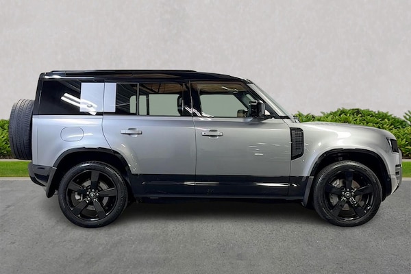 Used Land Rover Defender 2022 for sale - 76198425: Photo 3