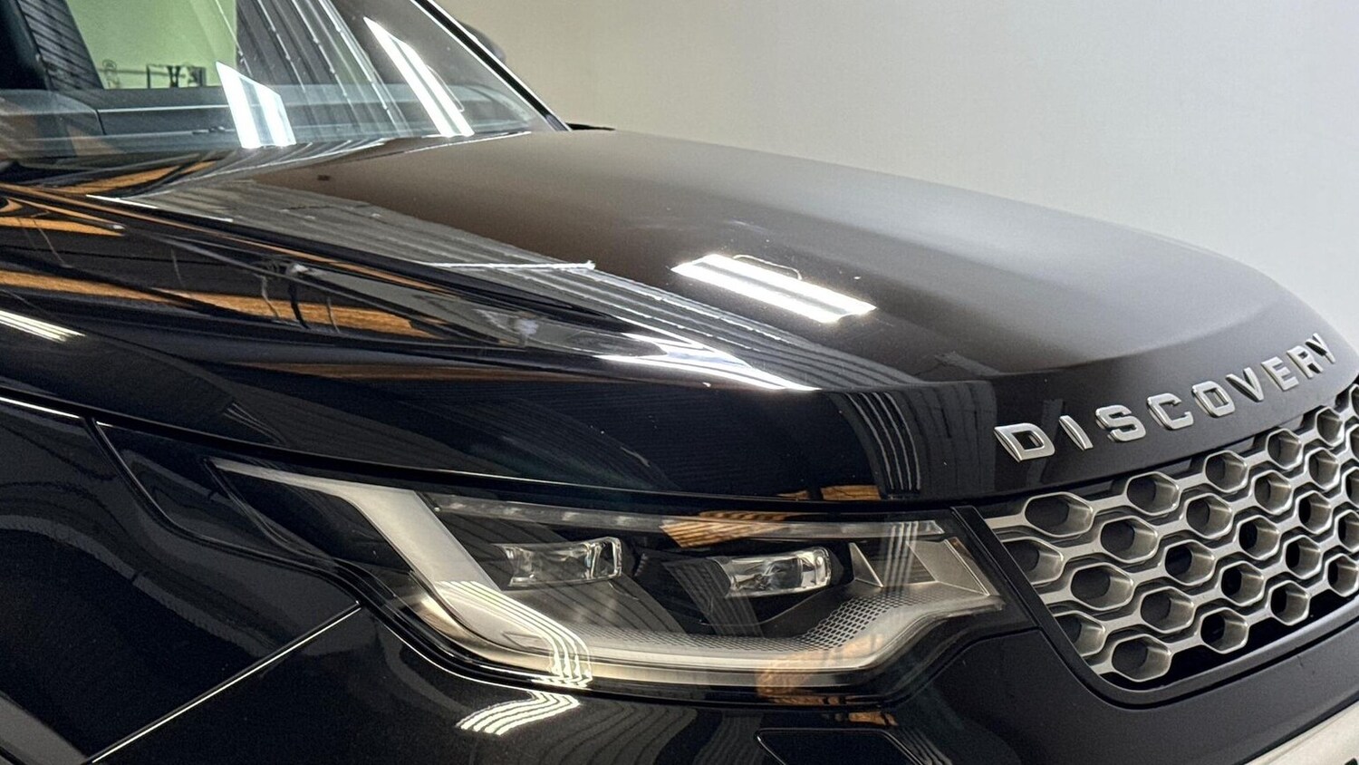 Used Land Rover Discovery 2024 for sale - 77489792: Photo 17