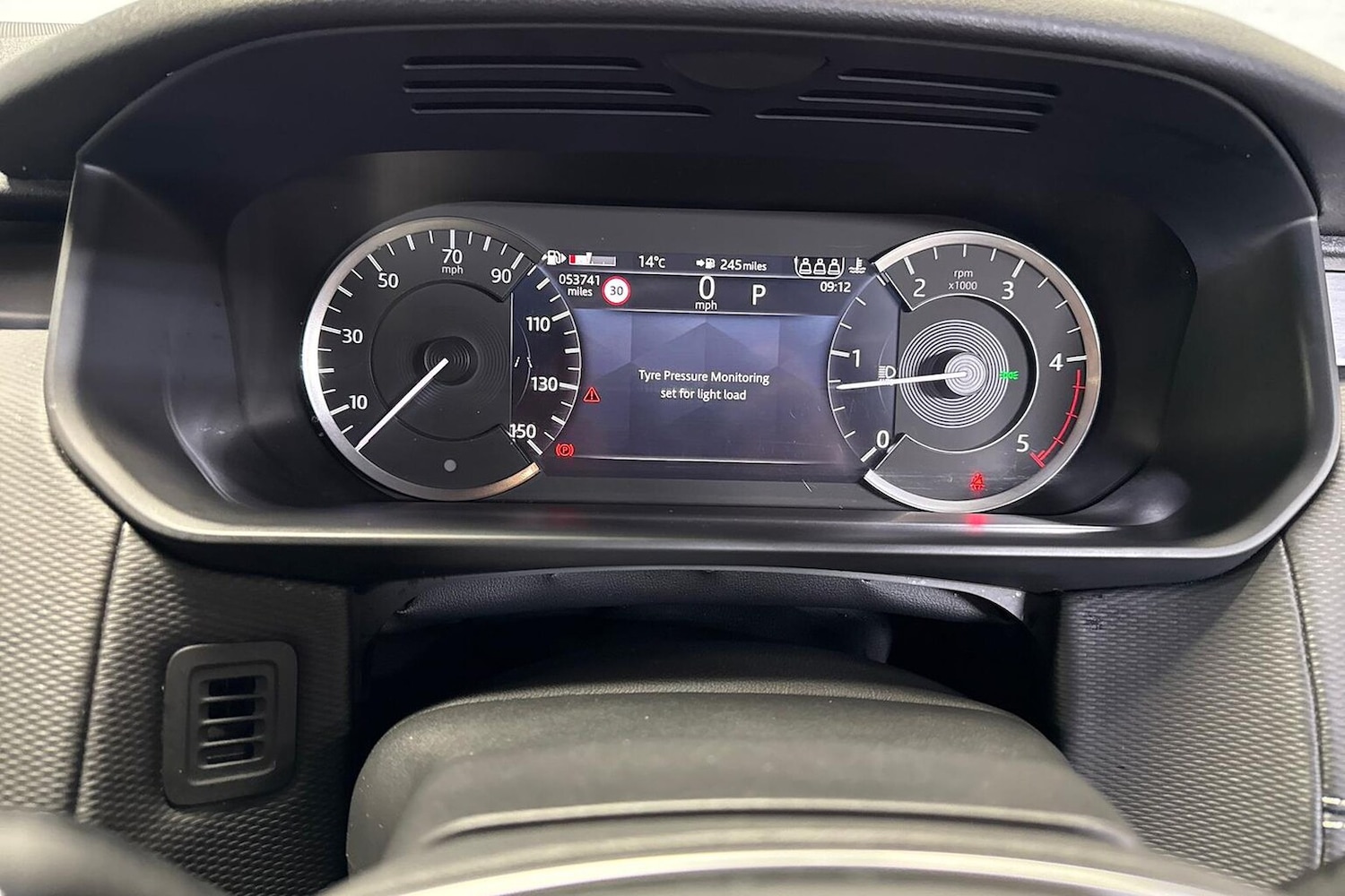 Used Land Rover Discovery 2023 for sale - 76455209: Photo 10