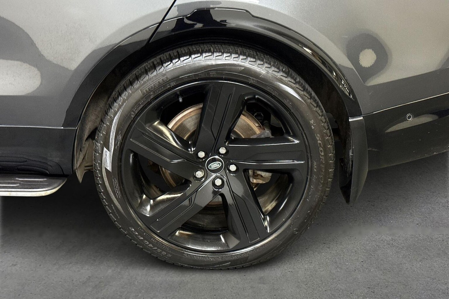 Used Land Rover Discovery 2023 for sale - 76455209: Photo 6