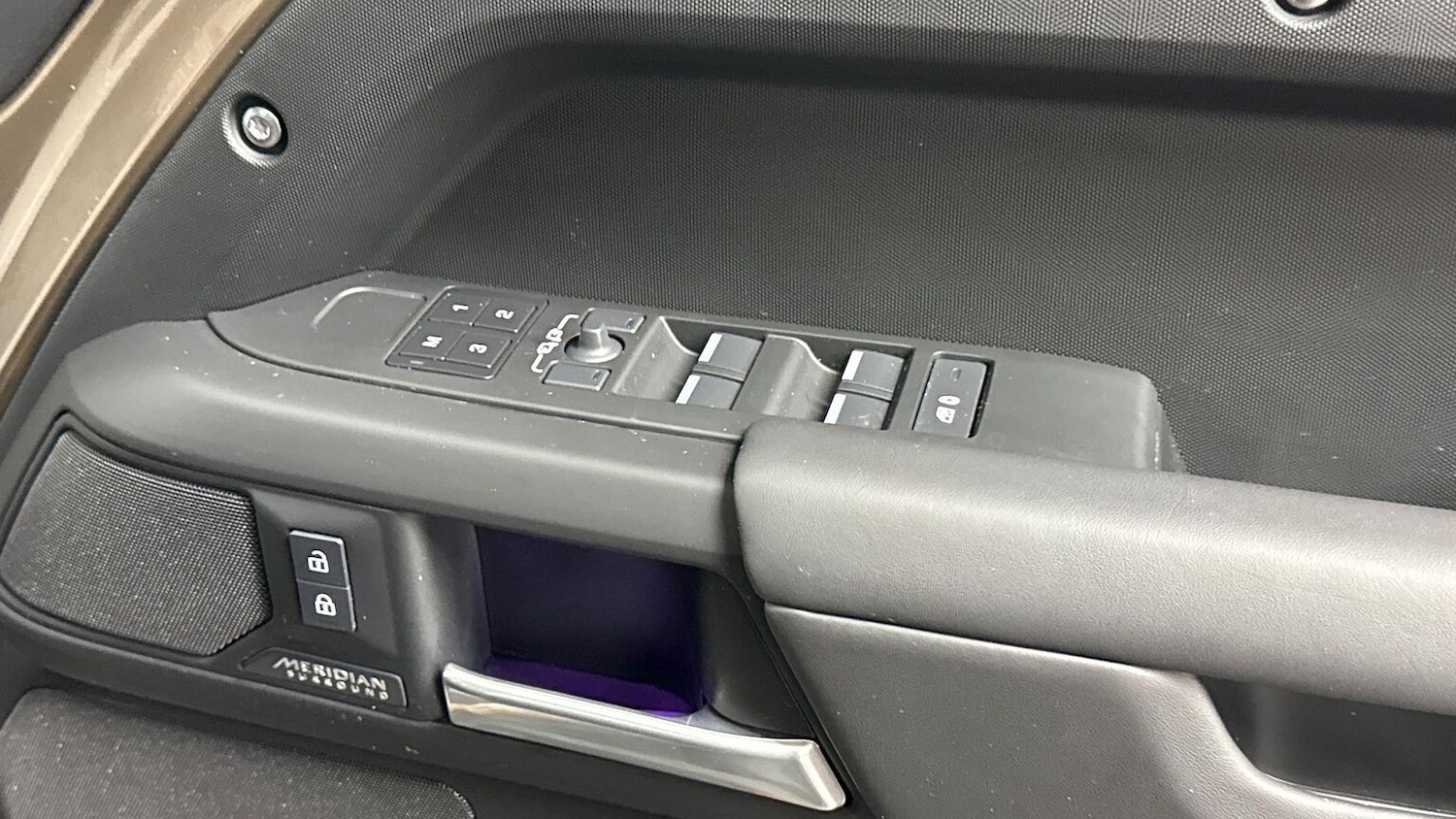 Used Land Rover Defender 2025 for sale - 77721406: Photo 25