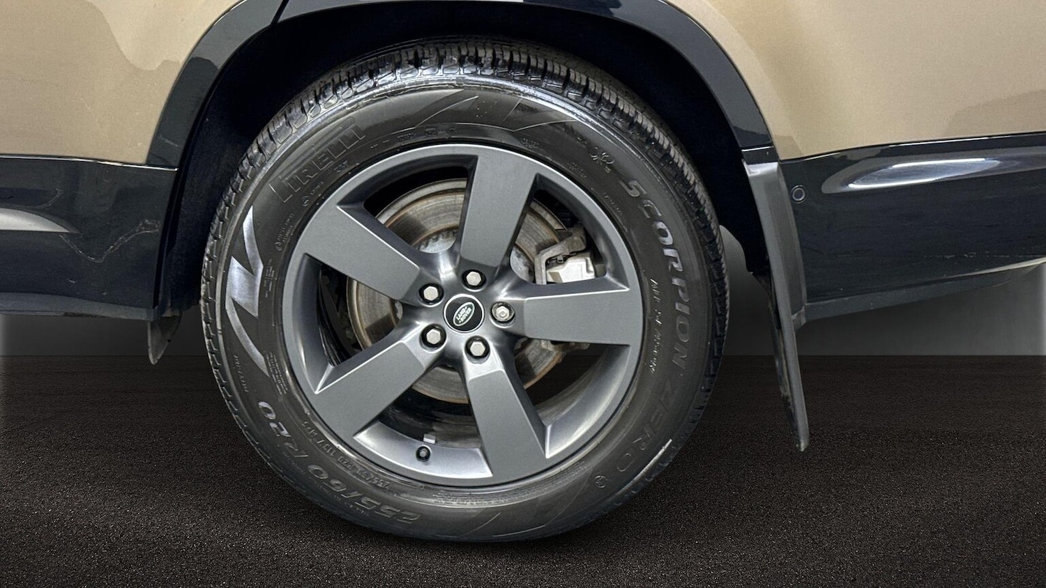 Used Land Rover Defender 2025 for sale - 77721406: Photo 8