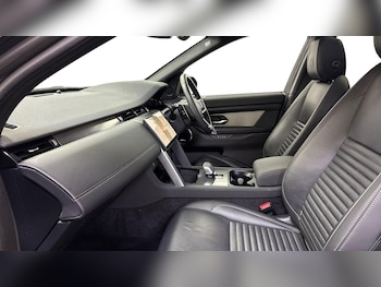 Used Land Rover Discovery Sport 2023 for sale - 78191108: Photo