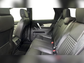 Used Land Rover Discovery Sport 2023 for sale - 78191108: Photo