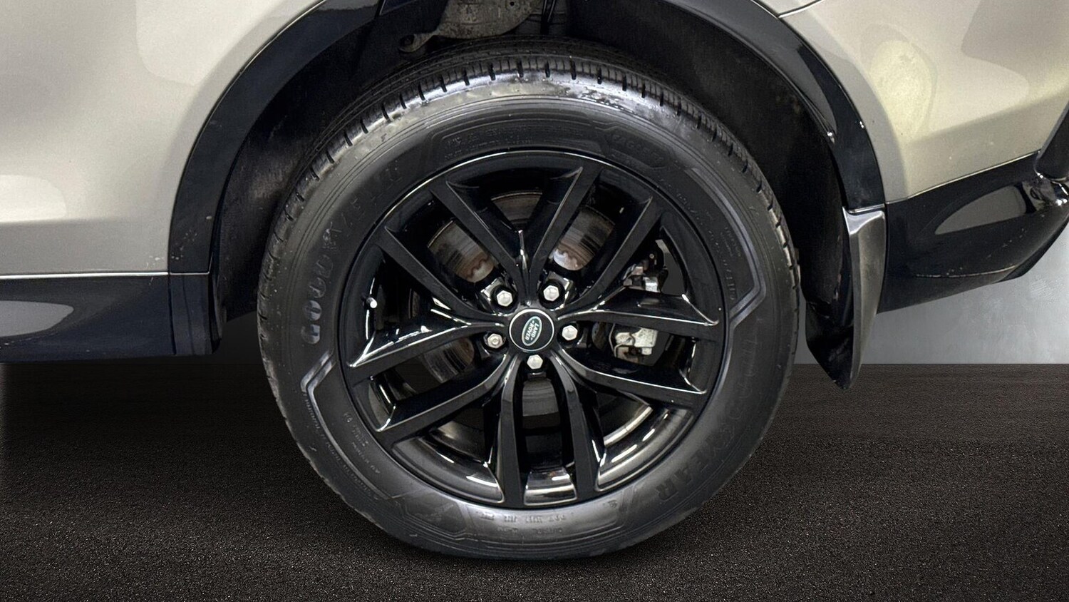 Used Land Rover Discovery Sport 2023 for sale - 78191108: Photo 8