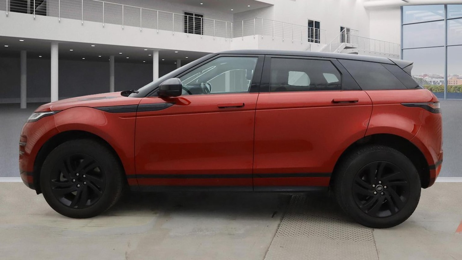 Used Land Rover Range Rover Evoque 2022 for sale - 76335147: Photo 6