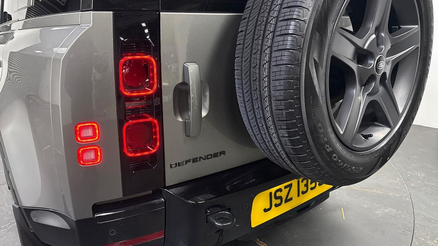 Used Land Rover Defender 2025 for sale - 78064441: Photo 19