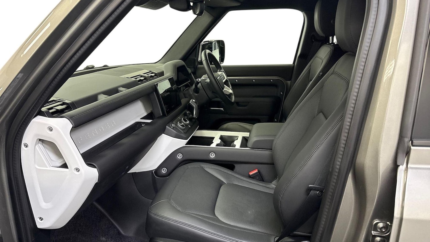 Used Land Rover Defender 2025 for sale - 78064441: Photo 3