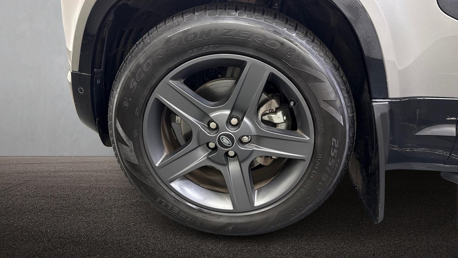 Used Land Rover Defender 2025 for sale - 78064441: Photo 8