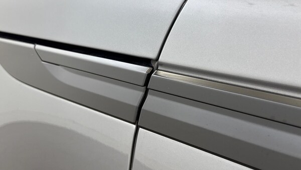 Used Land Rover Range Rover Velar 2024 for sale - 76149508: Photo 15