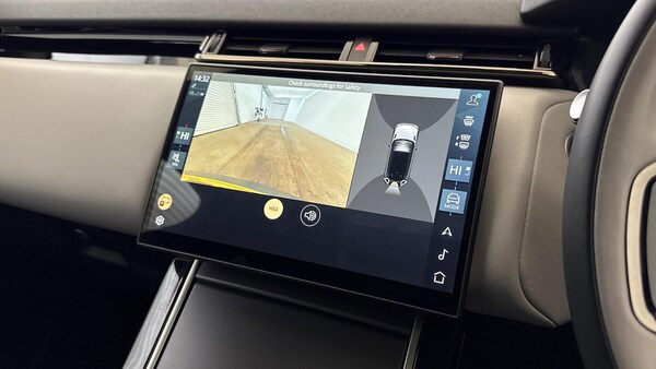 Used Land Rover Range Rover Velar 2024 for sale - 76149508: Photo 9