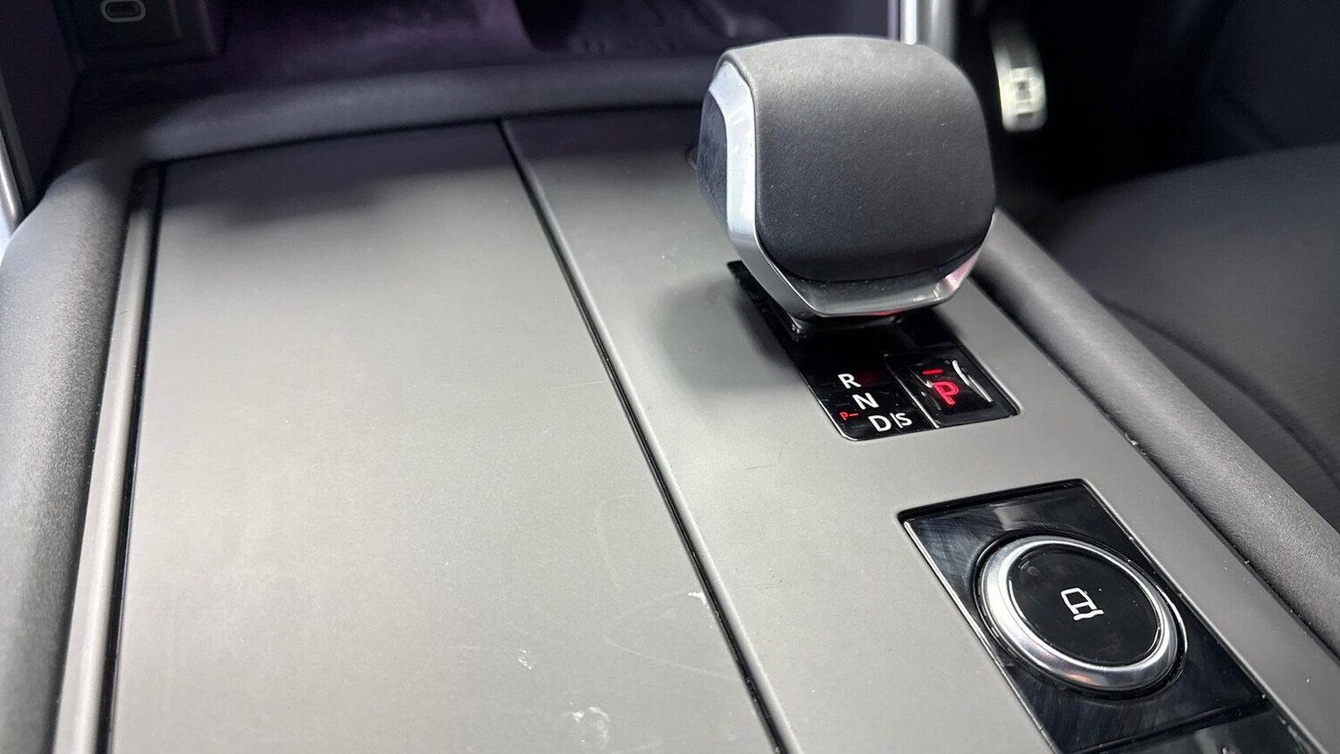 Used Land Rover Discovery 2024 for sale - 78191113: Photo 13