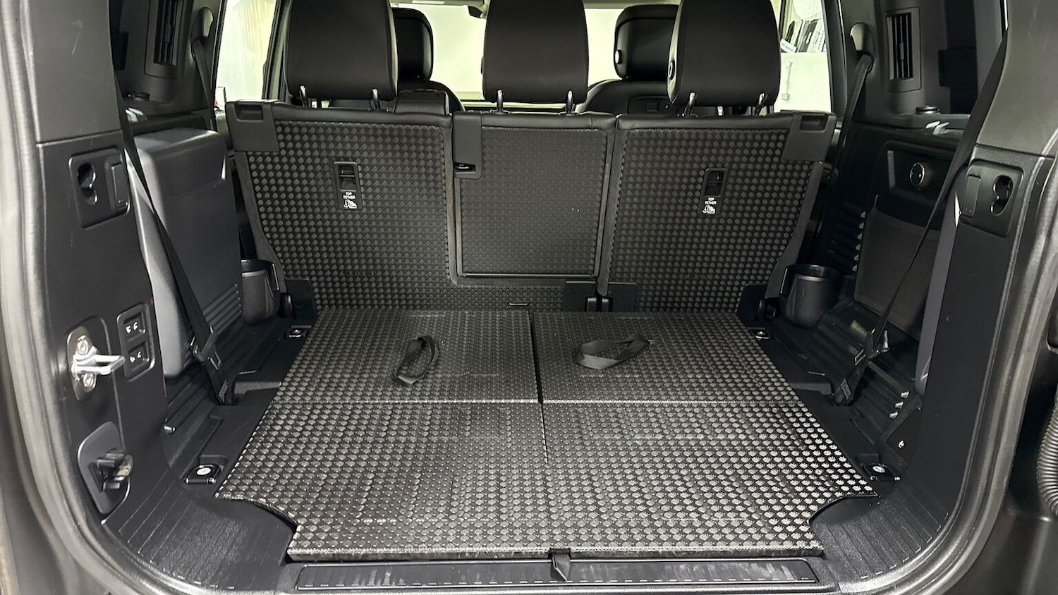 Used Land Rover Defender 2020 for sale - 76794886: Photo 10