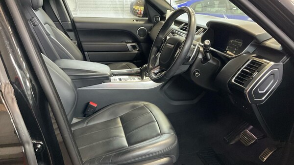 Used Land Rover Range Rover Sport 2021 for sale - 76268238: Photo 9