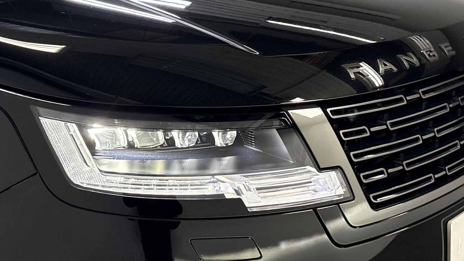 Used Land Rover Range Rover 2025 for sale - 76490750: Photo 17