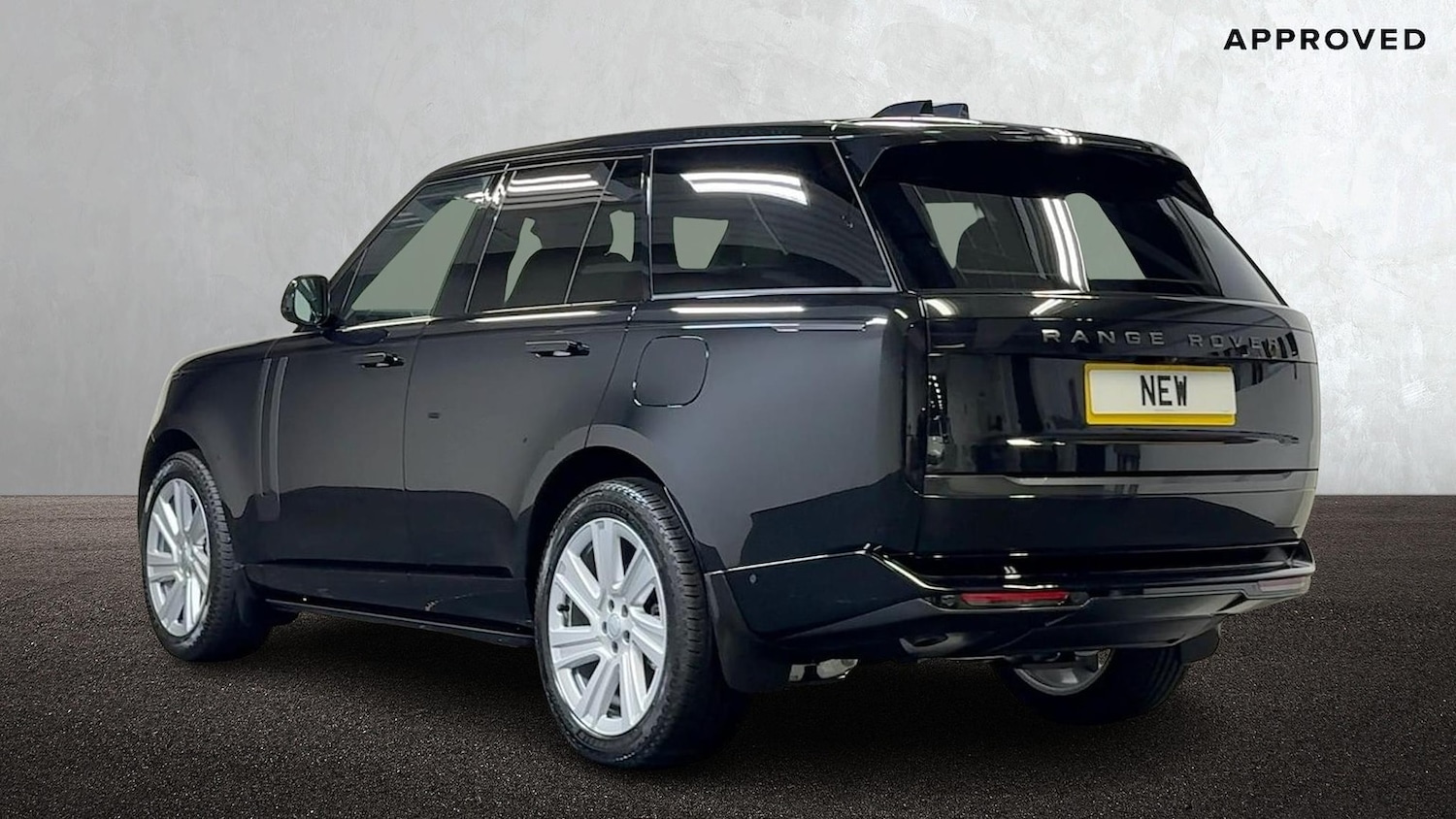 Used Land Rover Range Rover 2025 for sale - 76490750: Photo 2